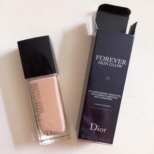 Dior Forever Skin Glow Foundation with SPF 35